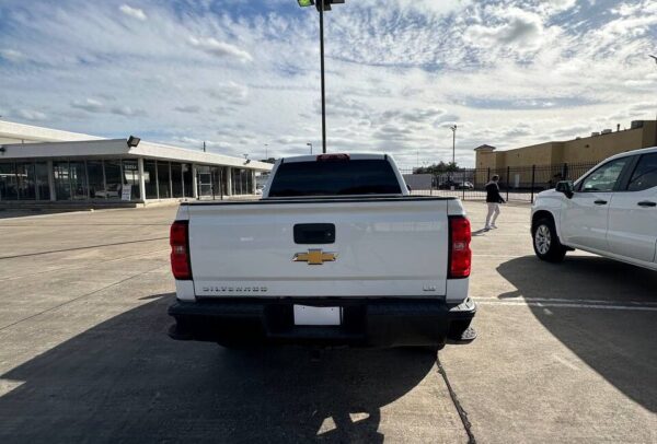 Chevrolet Silverado 1500 2017 - Imagen 2