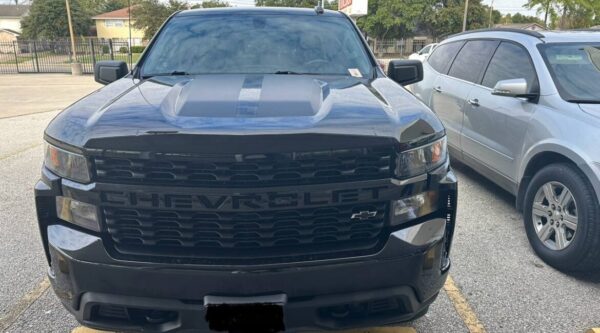 Chevrolet Silverado 1500 2021 - Imagen 2