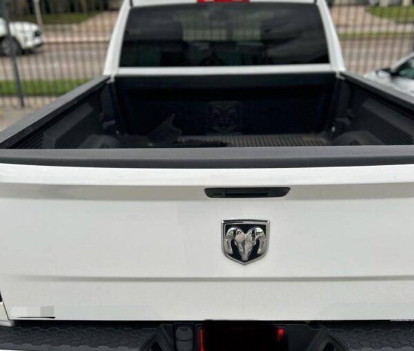 RAM 1500 SLT 2023 - Imagen 3